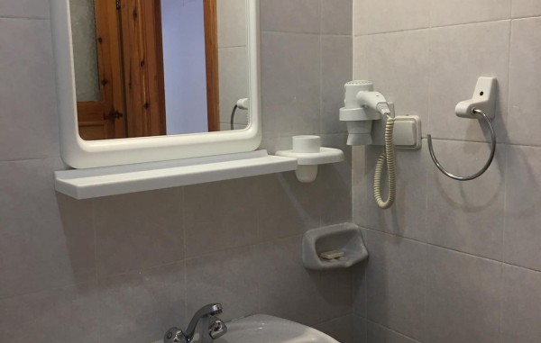 Güneş Apartments İçmeler