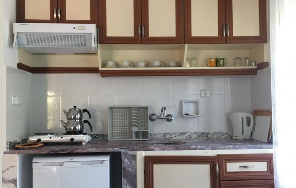 Güneş Apartments İçmeler