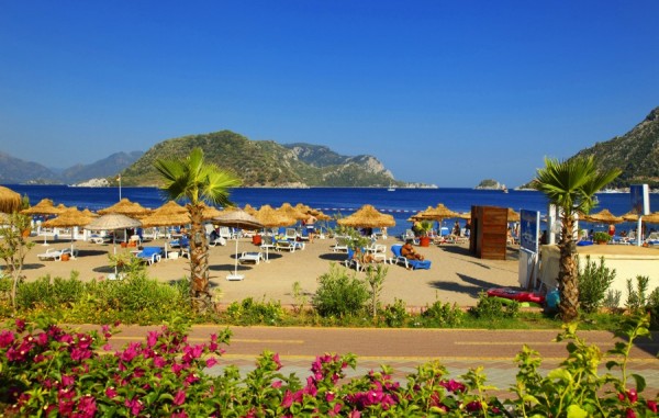 Güneş Apartments İçmeler