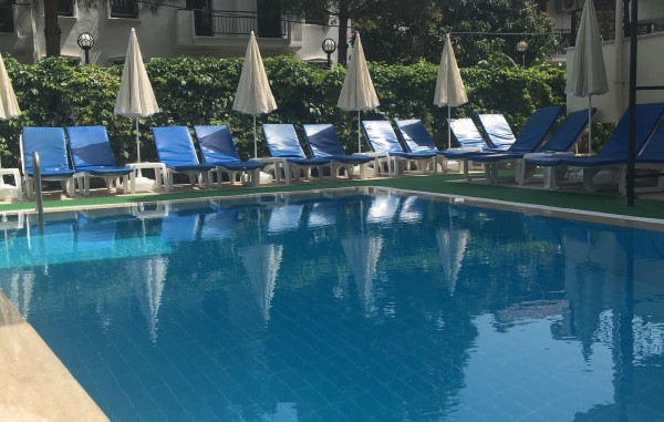 Güneş Apartments İçmeler